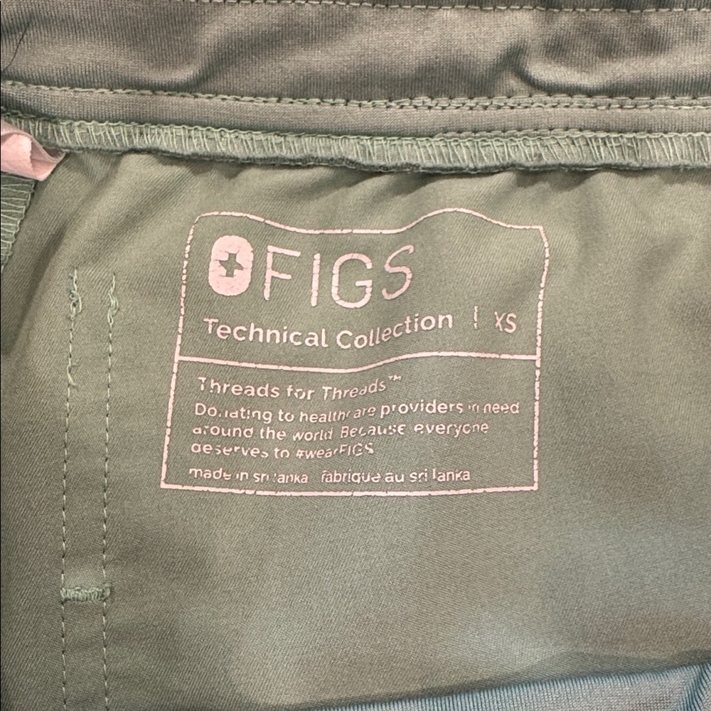 Figs Tech Collection Scrub Pants - Picture 7 of 7